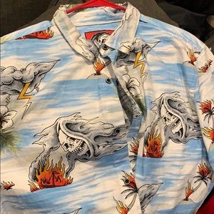 Sketchy tank button up xl